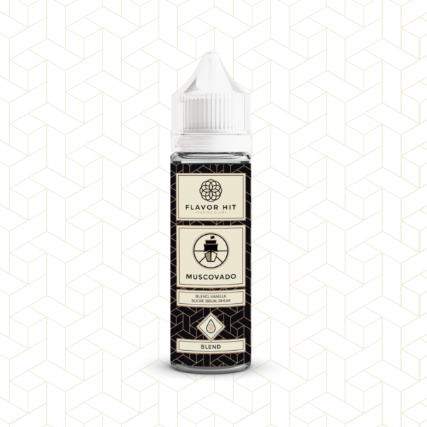 Bouteille de e-liquide Flavor Hit Muscovado avec un design élégant et minimaliste sur un fond à motif géométrique.